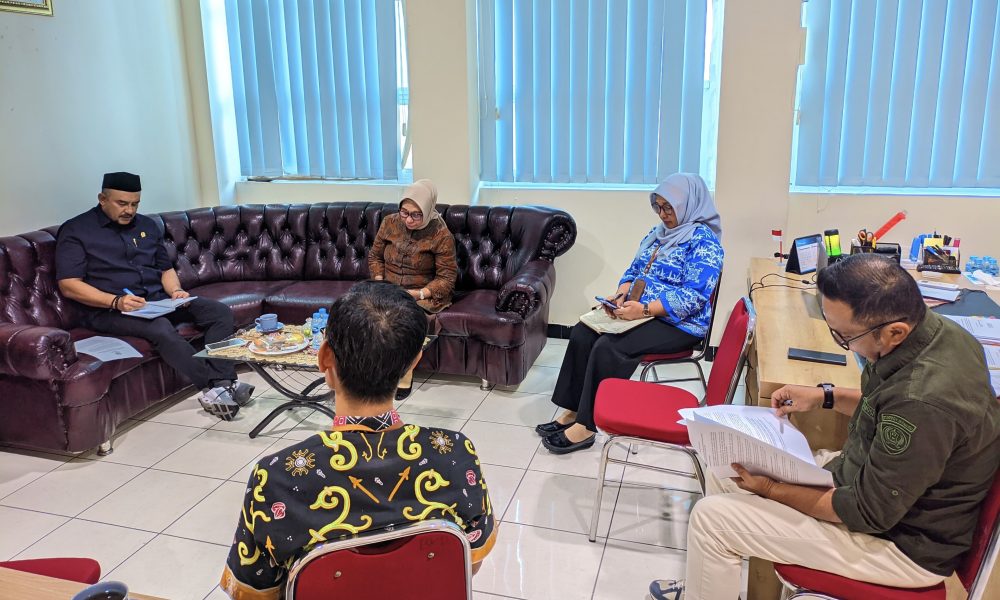 1160 Honorer Terancam, Senator Bisri Rapat Bersama BKD Provinsi Maluku 