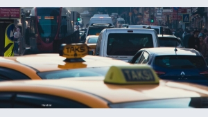 Bukan PKL, Atau Parkiran, Angkutan Umum “Biang” Macet di Mardika