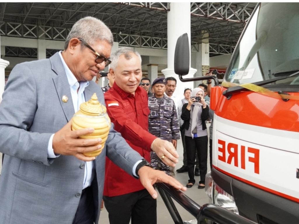 Perkuat Armada Tanggap Darurat, Malra Dapat Satu Mobil Damkar