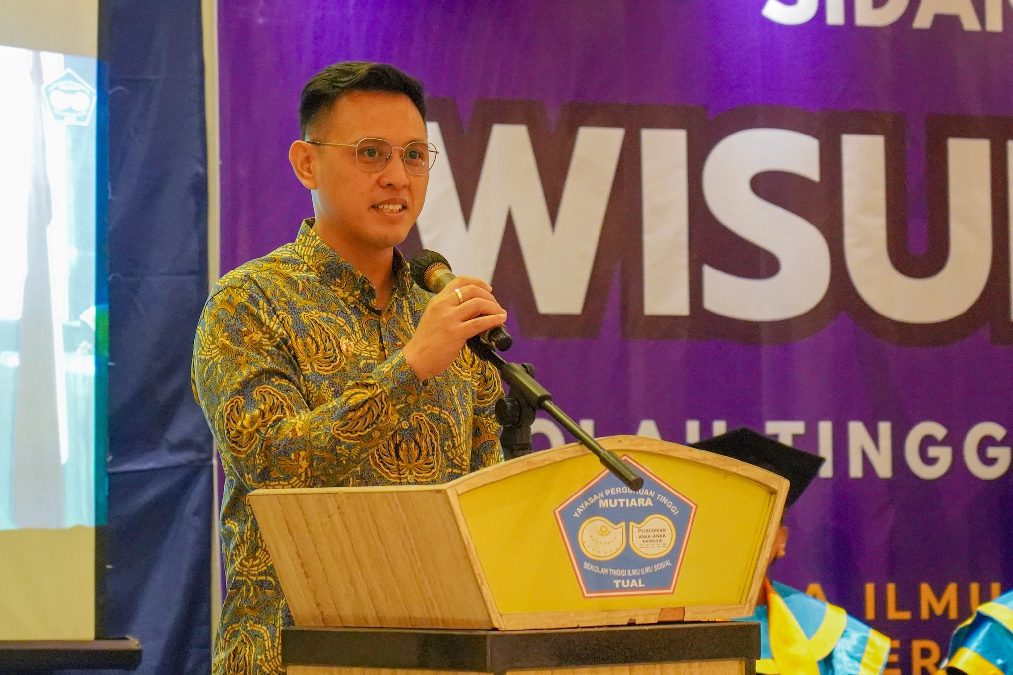 Wabup Malra Hadiri Wisuda Angkatan ke-21 STIS Mutiara Tual