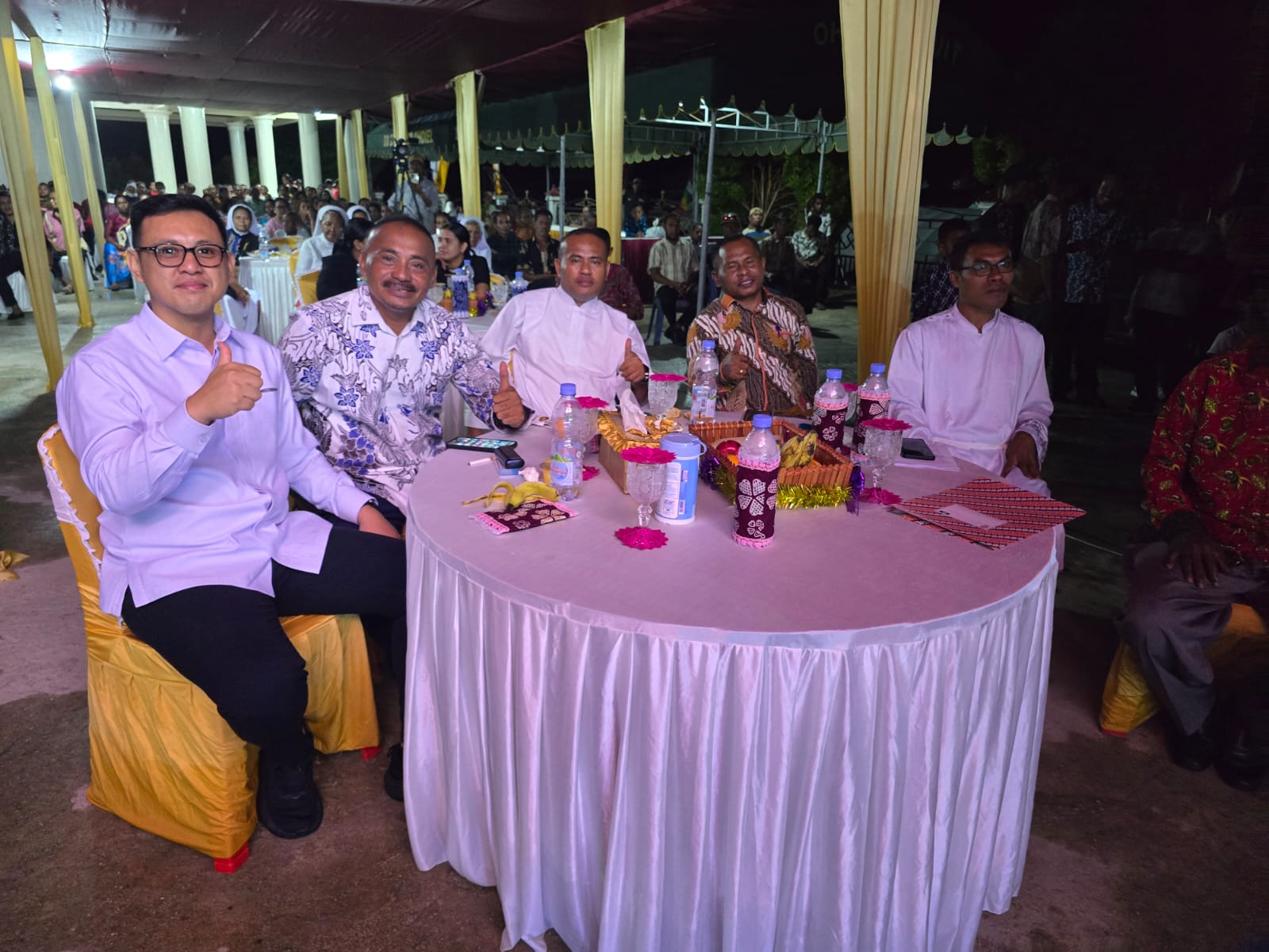 Sukacita Ohoi Ngefuit Atas,Sambut Misa Perdana Pastor Greg Helyanan