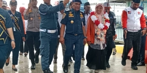 Hangatnya Penjemputan Komisi III DPR RI di Dermaga Dobo, Harapan Baru bagi Kepulauan Aru