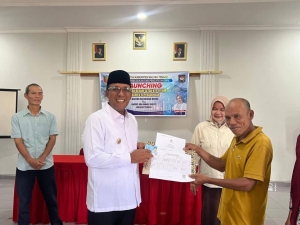 Pangkas Jarak di Wilayah Kepulauan, Pemkab Maluku Tengah Hadirkan Mesin Cetak E-KTP di Banda