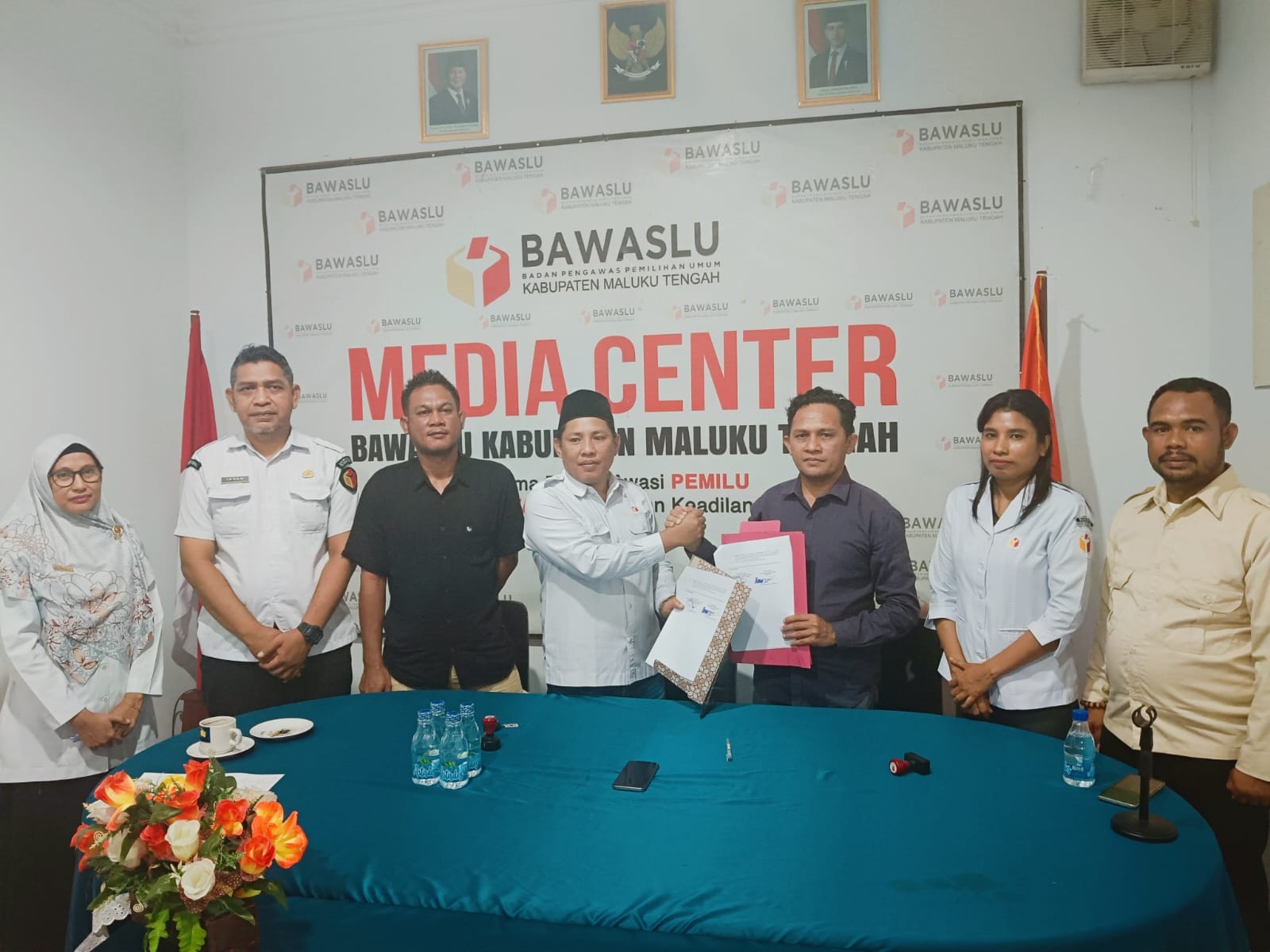 Bawaslu dan IPW Teken MoU Konsolidasi Demokrasi