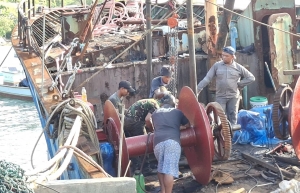 Ada Aktivitas Doking di Pelabuhan Eri, Dinas Berkilah Belasan Kapal PT Jaya Lestari Hanya Berlabuh
