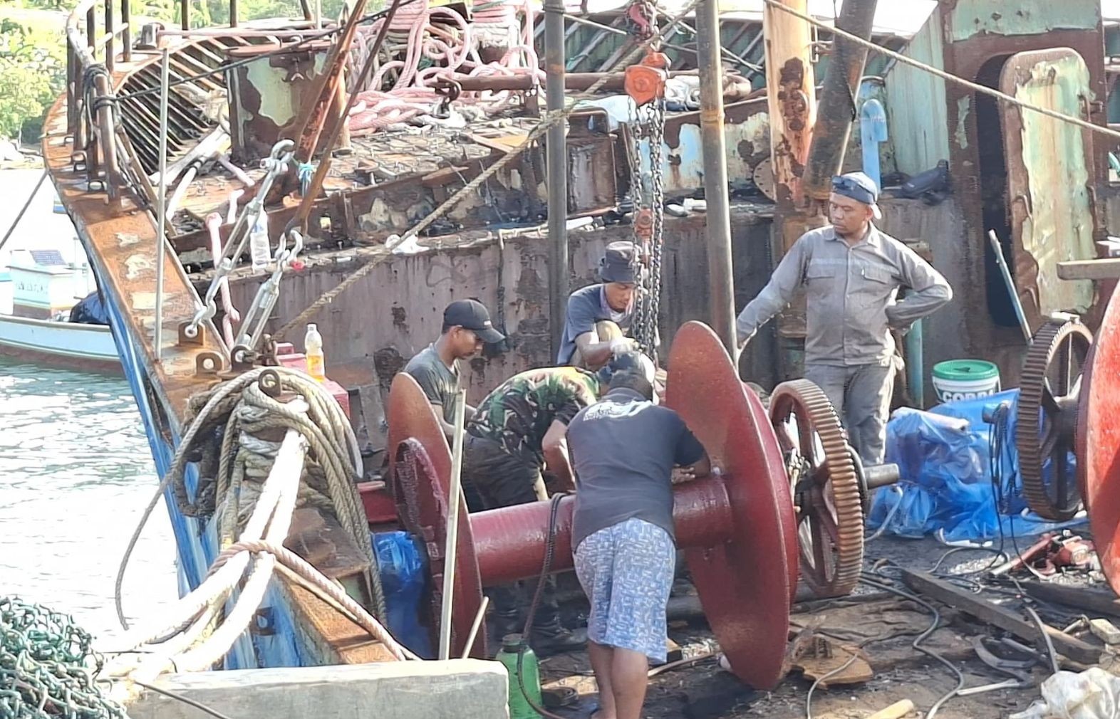 Ada Aktivitas Doking di Pelabuhan Eri, Dinas Berkilah Belasan Kapal PT Jaya Lestari Hanya Berlabuh