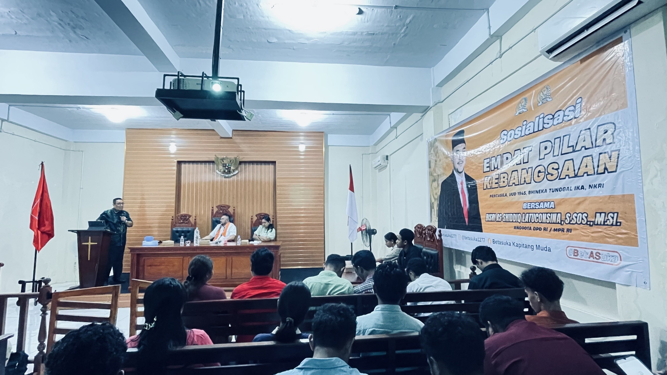 Gandeng FH UKIM, Senator Bisri Tanamkan Nilai Kebangsaan dan Keindonesiaan