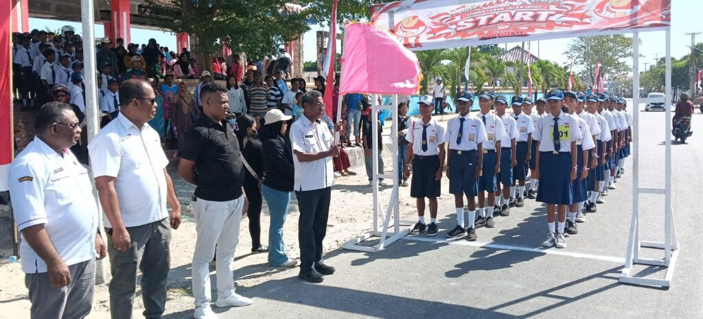 Semarak HUT RI ke-81, 44 Regu Pelajar Meriahkan Gerak Jalan Indah di Dobo